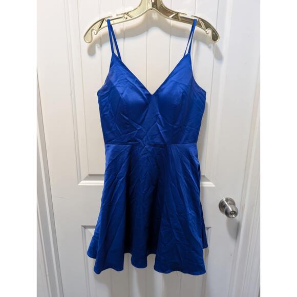 B. Darlin Women's Royal Blue V-Neck A-Line Mini Dress Juniors 7 Semi-Formal - Picture 1 of 8